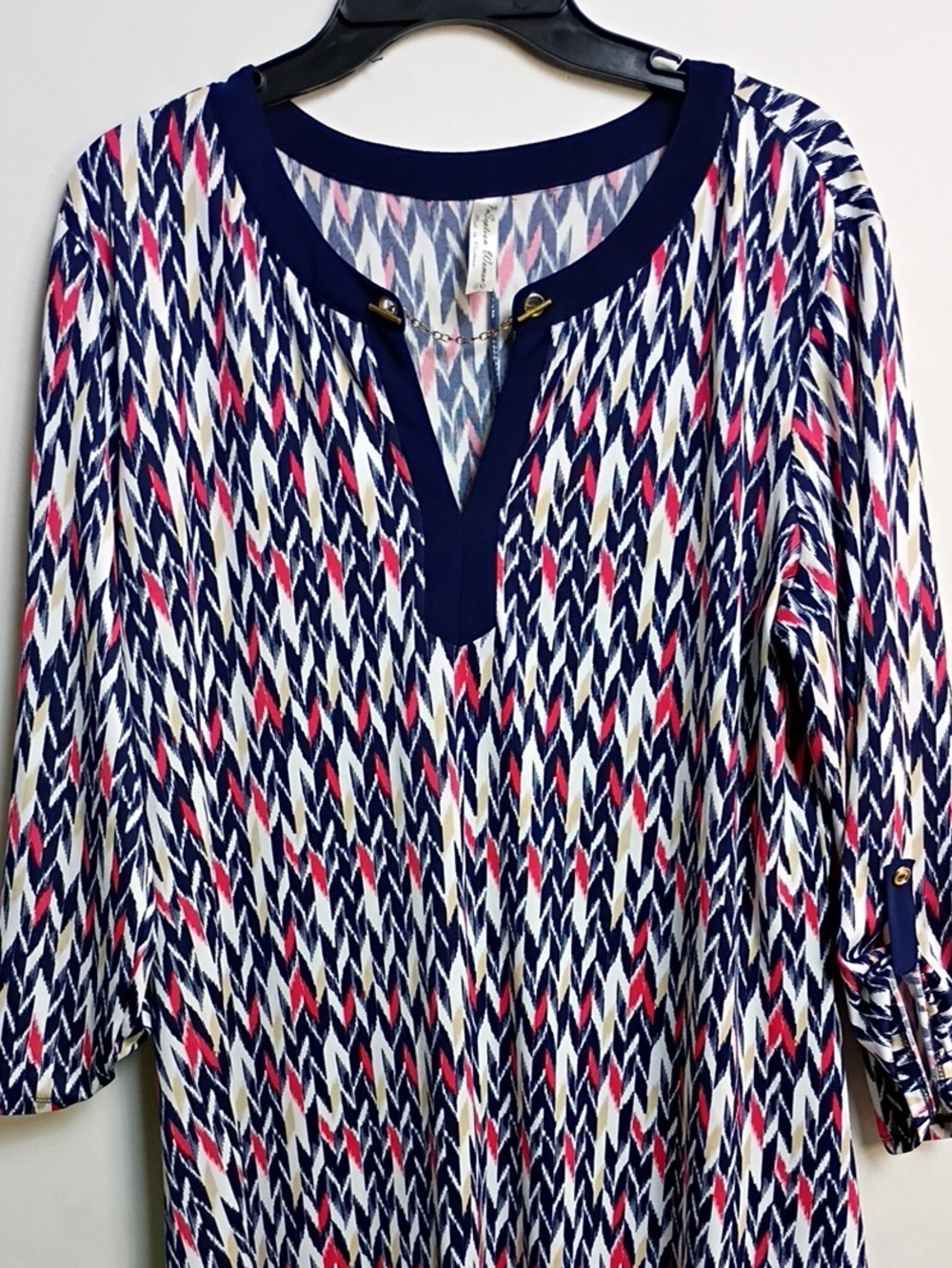 Women's Navy & Pink Patterned Split-Neck Top